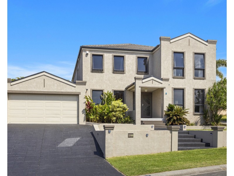 8 Solander Avenue, Shell Cove NSW 2529