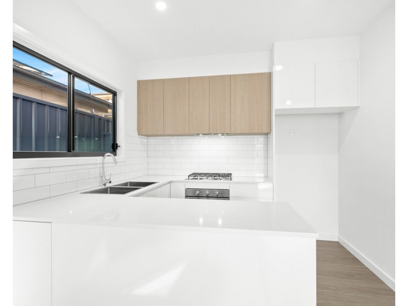 2/10 Hopetoun Street, Oak Flats NSW 2529