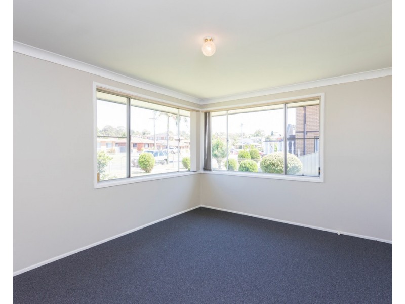 9 Lachlan Avenue, Barrack Heights NSW 2528