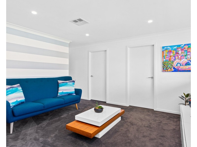 5 Southern Cross Boulevard, Shell Cove NSW 2529