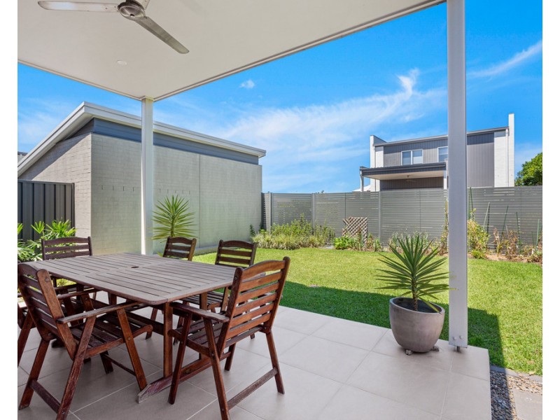 5 Southern Cross Boulevard, Shell Cove NSW 2529