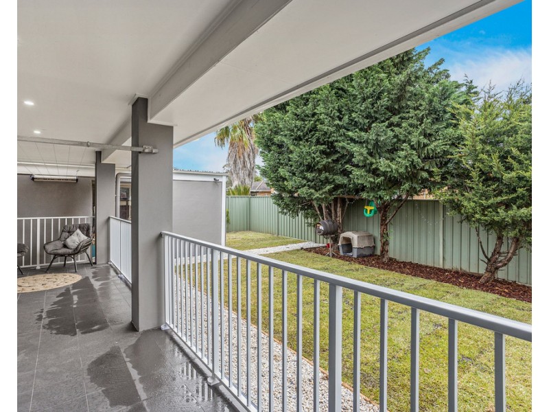 6 Bourke Avenue, Barrack Heights NSW 2528