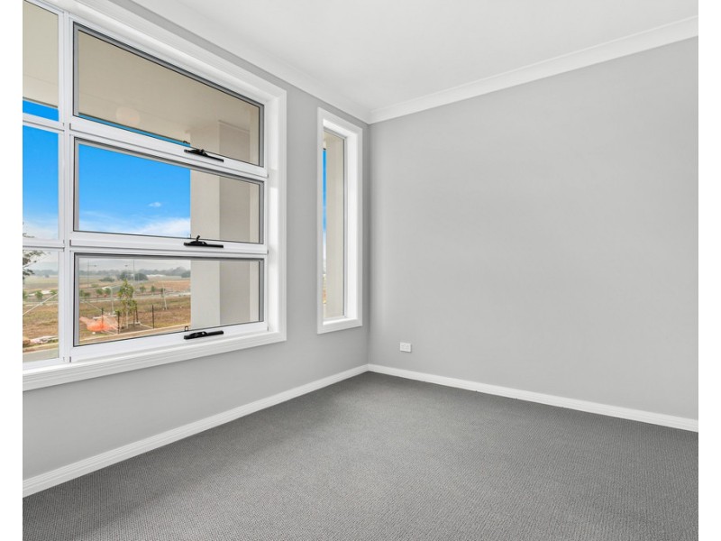 11 Sarsaparilla Way, Calderwood NSW 2527