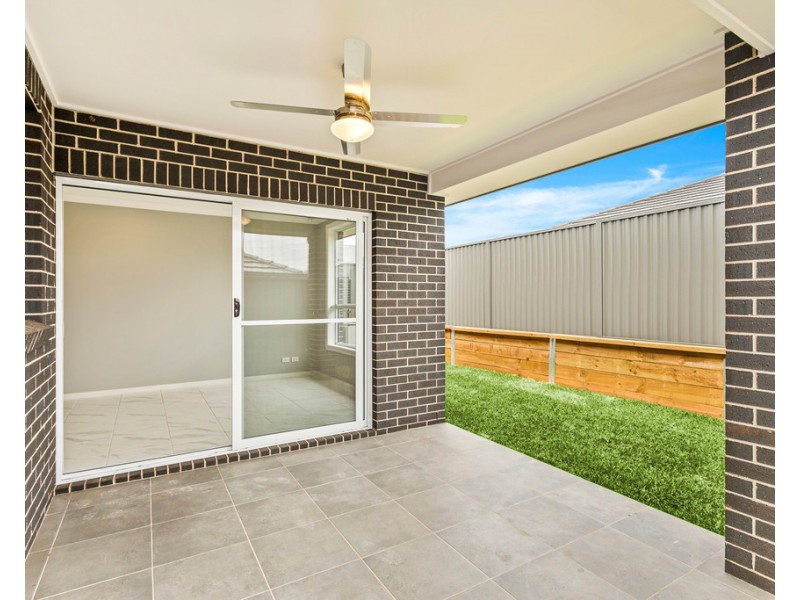 11 Sarsaparilla Way, Calderwood NSW 2527