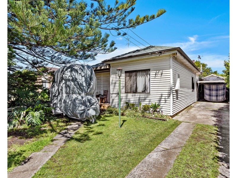 18 Karoo Street, Albion Park Rail NSW 2527