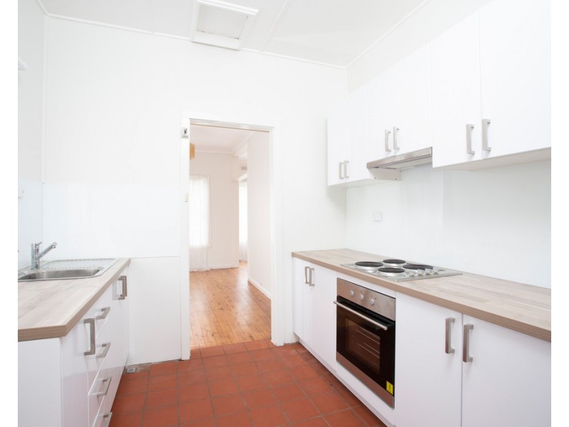 4 The Boulevarde, Oak Flats NSW 2529