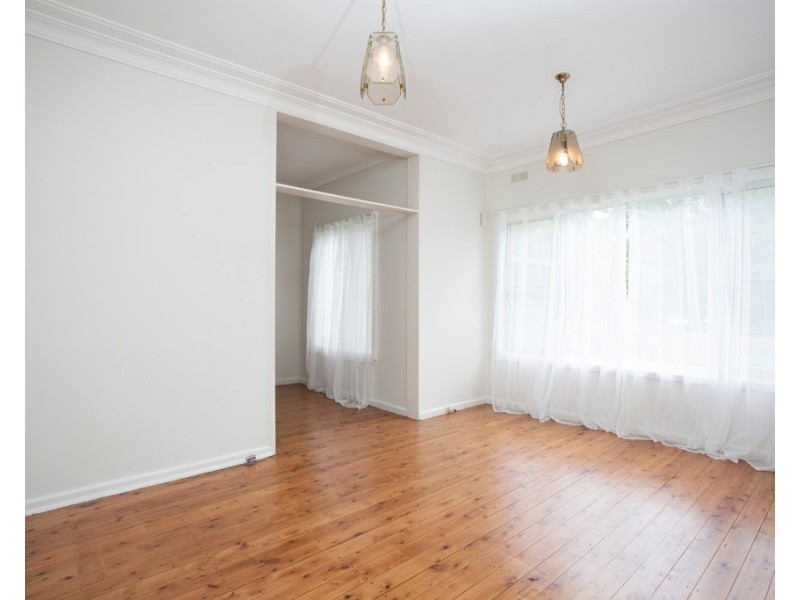 4 The Boulevarde, Oak Flats NSW 2529