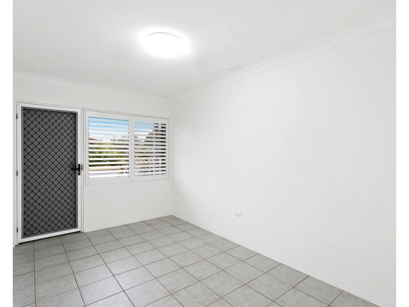 1/6 Osborne Parade, Warilla NSW 2528