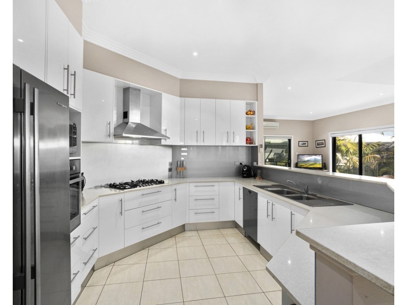 12 Makaha Way, Shell Cove NSW 2529