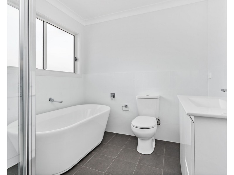 1/47 Parkes Street, Oak Flats NSW 2529