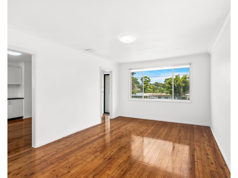 135 Lake Entrance Road, Barrack Heights NSW 2528