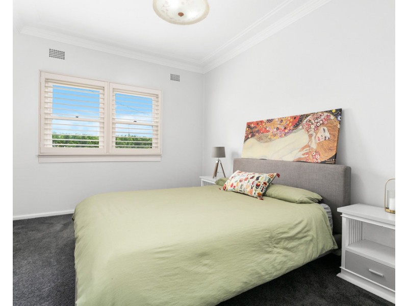 12 Carinmoney Avenue, Warilla NSW 2528