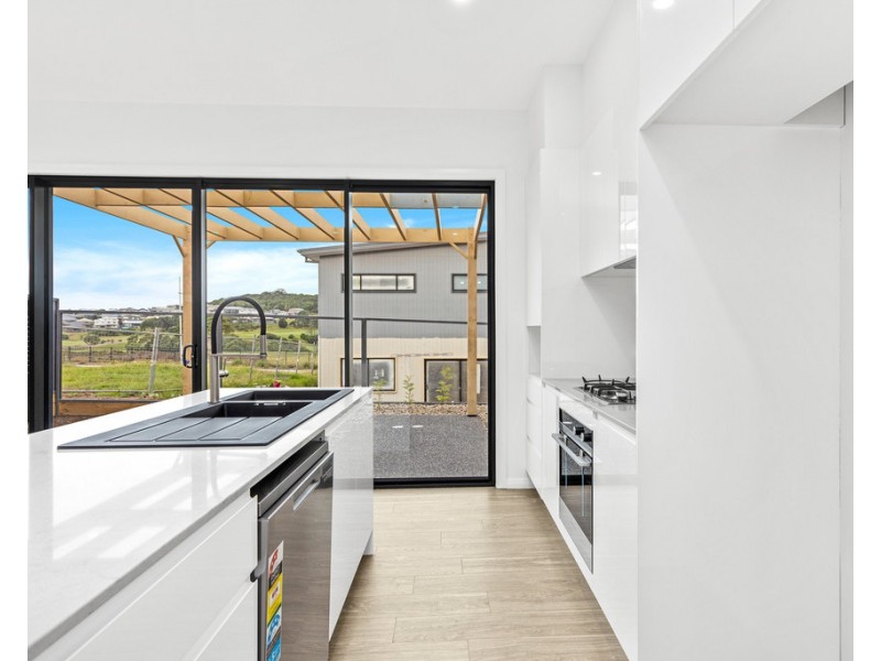 93 Dunmore Road, Shell Cove NSW 2529