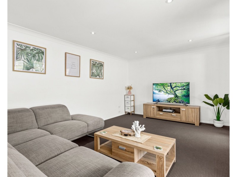 2/25 Byron Circuit, Flinders NSW 2529
