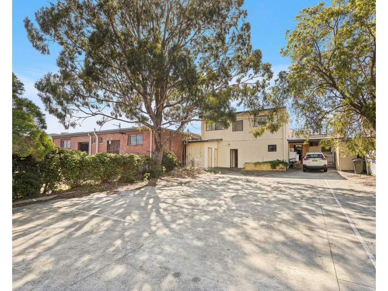 1/57 and 2/57 Central Avenue, Oak Flats NSW 2529
