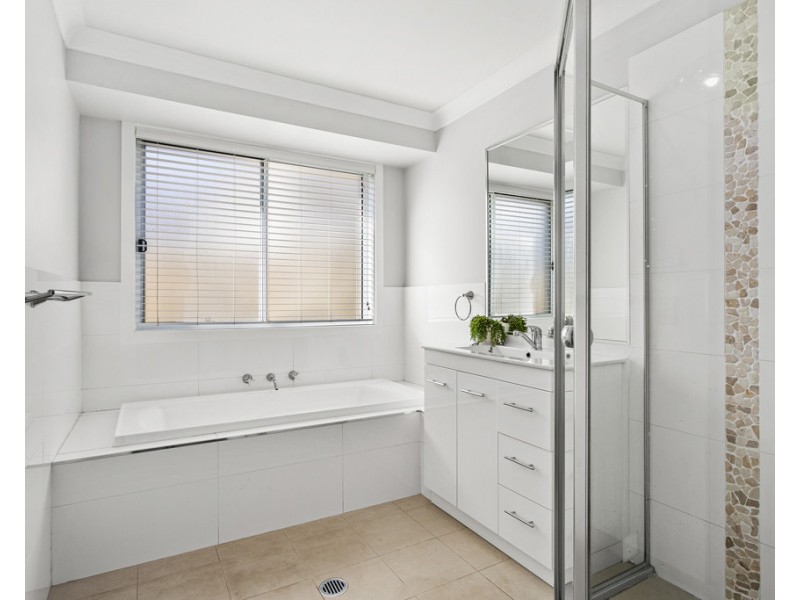 15 Wandella Crescent, Flinders NSW 2529