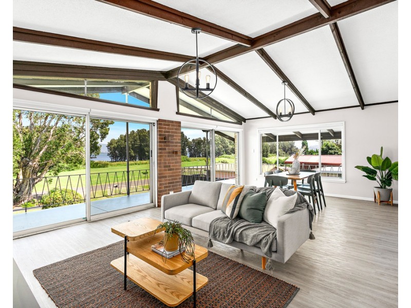 39 Purry Burry Avenue, Primbee NSW 2502