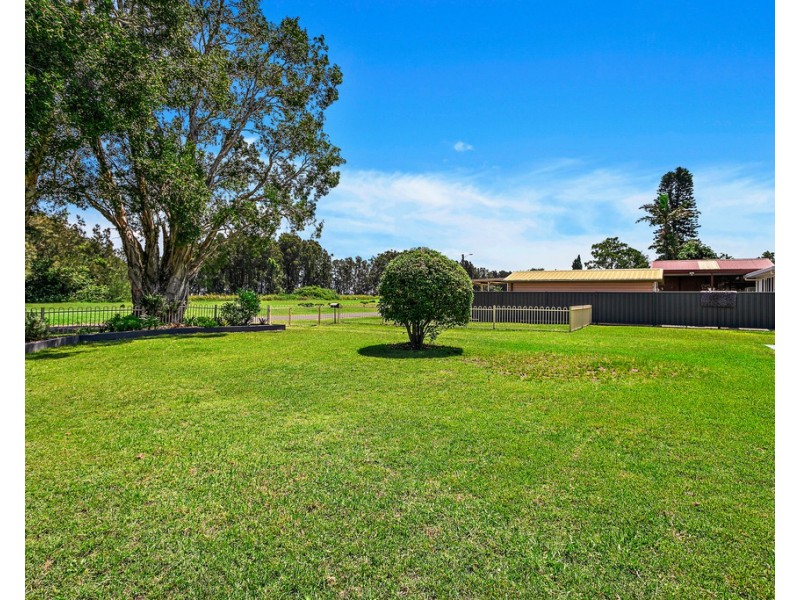 39 Purry Burry Avenue, Primbee NSW 2502