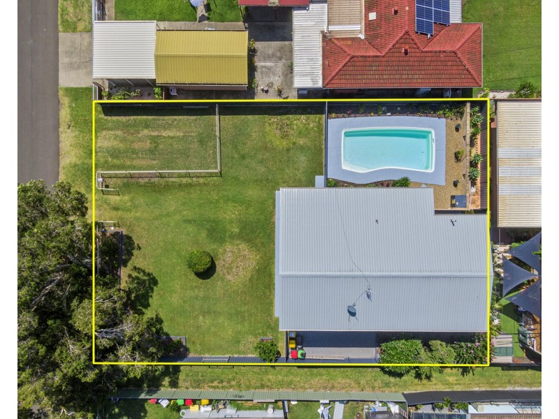 39 Purry Burry Avenue, Primbee NSW 2502