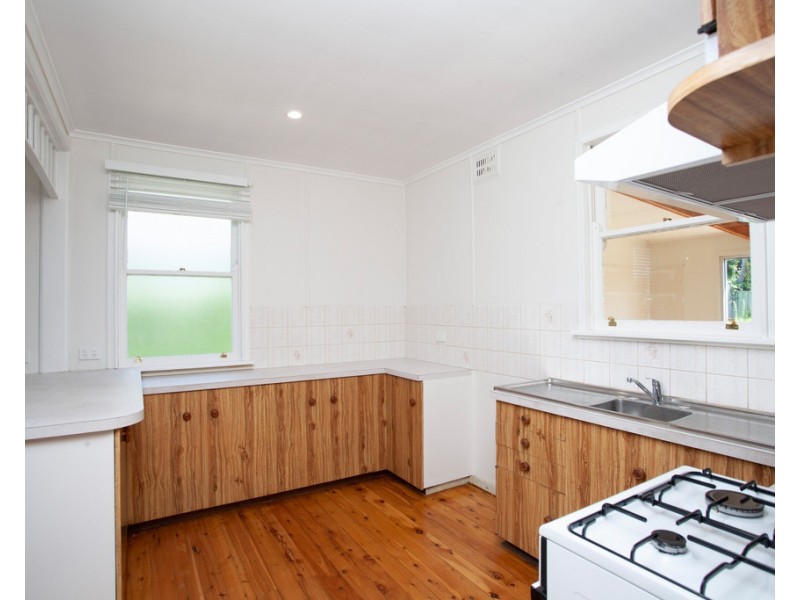 10 Walters Street, Warilla NSW 2528
