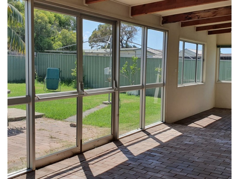 10 Walters Street, Warilla NSW 2528