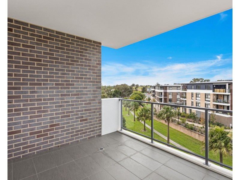 Unit 215/1 Evelyn Court, Shellharbour City Centre NSW 2529