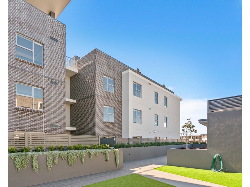 Unit 215/1 Evelyn Court, Shellharbour City Centre NSW 2529