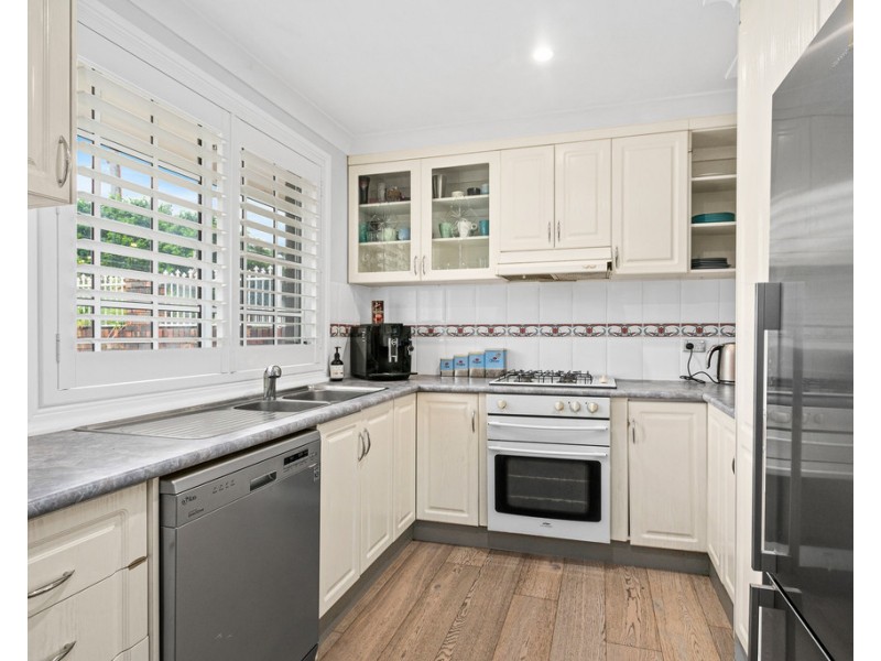 23 Gray Avenue, Mount Warrigal NSW 2528