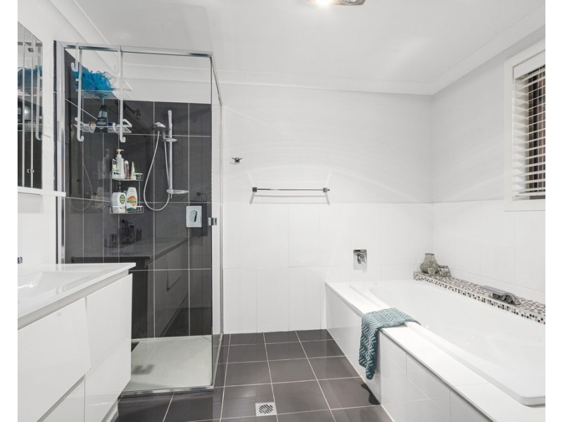 10 Marsh Place, Albion Park NSW 2527