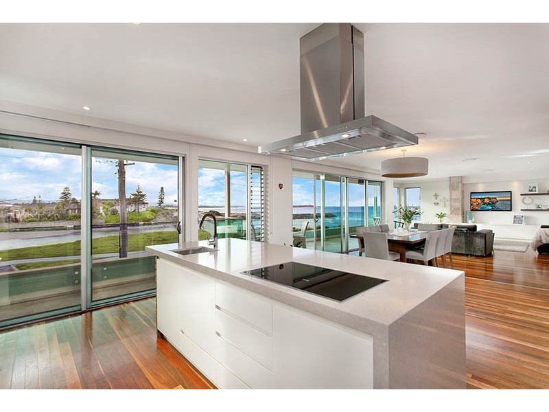 36 Headland Parade, Barrack Point NSW 2528
