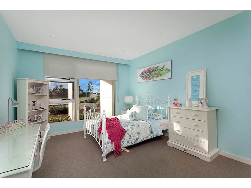 36 Headland Parade, Barrack Point NSW 2528