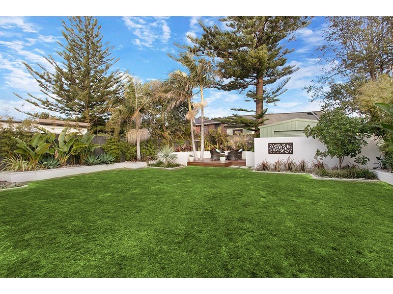 36 Headland Parade, Barrack Point NSW 2528