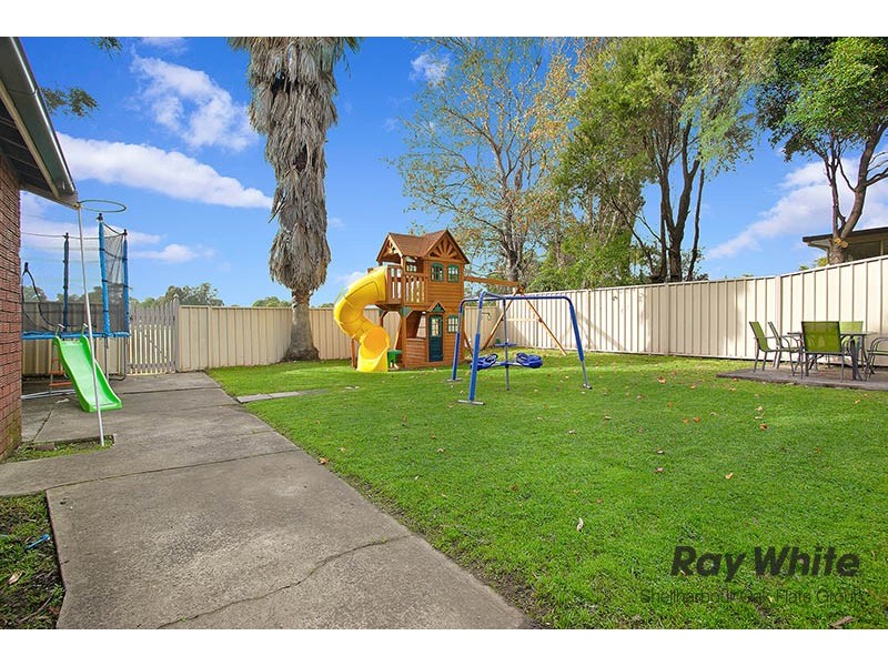 7 Ash Avenue, Albion Park Rail NSW 2527