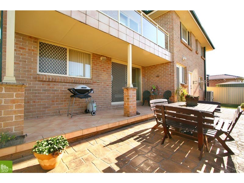 1/2 Hennesy Street, Flinders NSW 2529