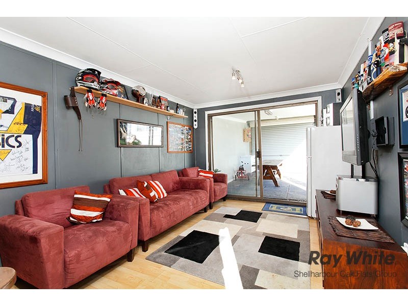 84 Addison Avenue, Lake Illawarra NSW 2528