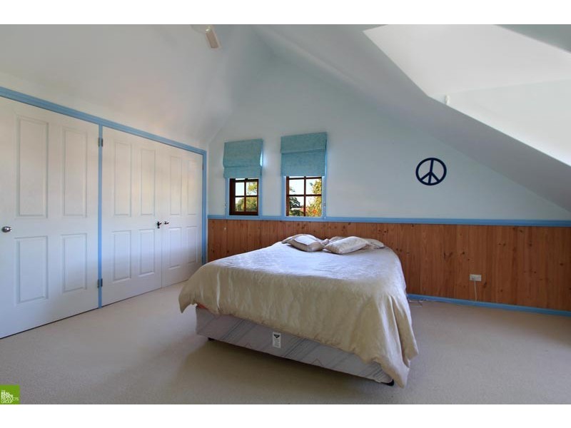 126 Pur Pur Avenue, Lake Illawarra NSW 2528