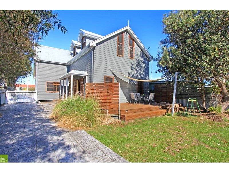 126 Pur Pur Avenue, Lake Illawarra NSW 2528