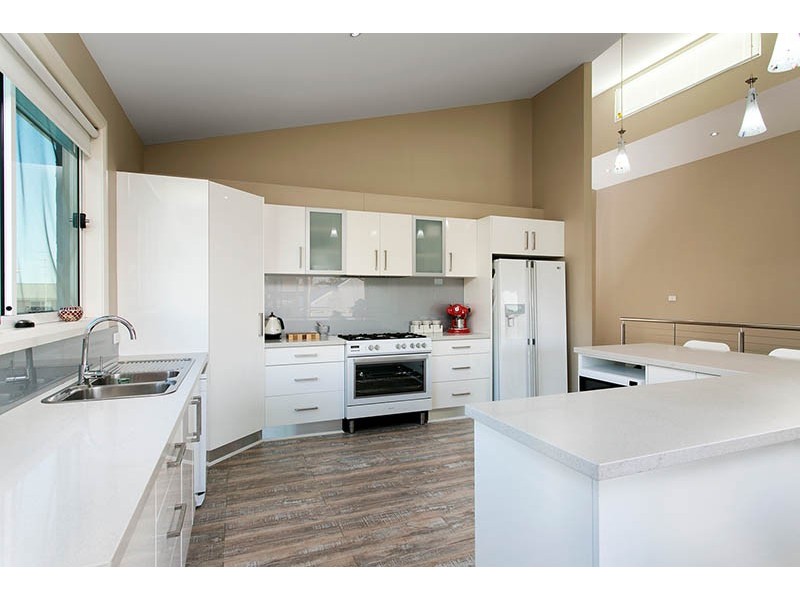 58 Woodford Avenue, Warilla NSW 2528