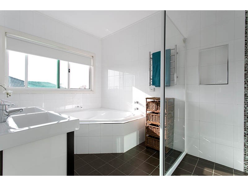 58 Woodford Avenue, Warilla NSW 2528