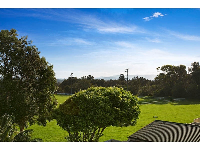 58 Woodford Avenue, Warilla NSW 2528