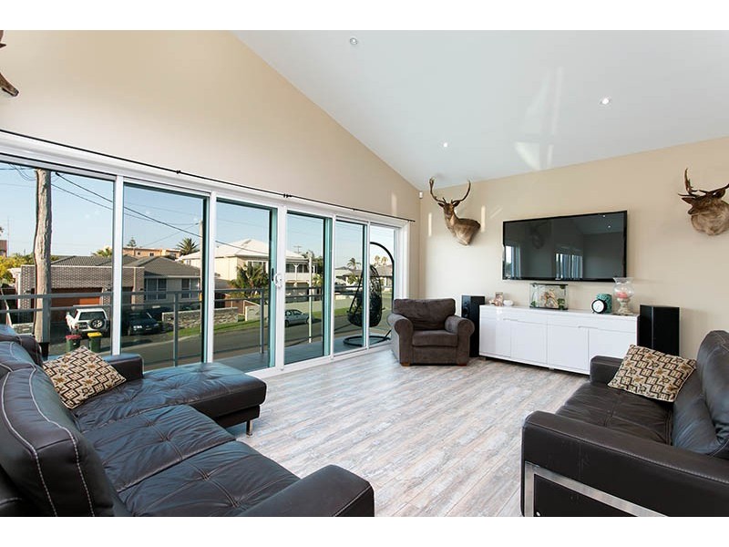 58 Woodford Avenue, Warilla NSW 2528