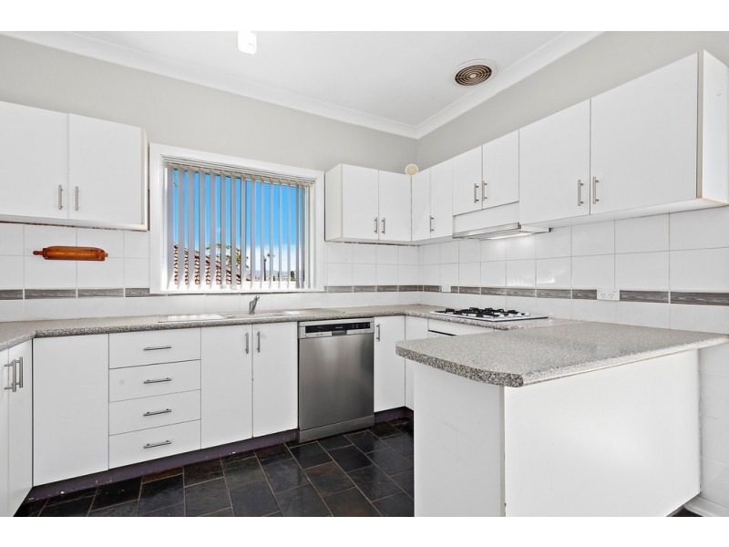 110 Landy Drive, Mount Warrigal NSW 2528