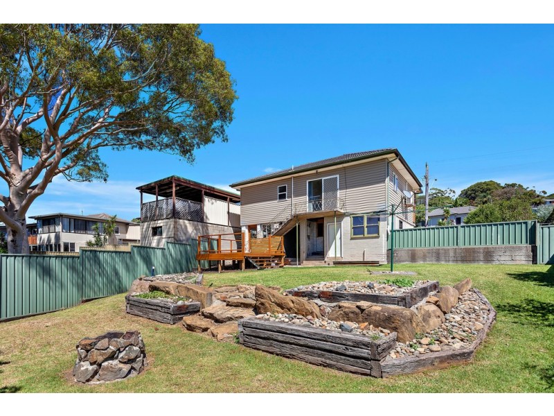 110 Landy Drive, Mount Warrigal NSW 2528