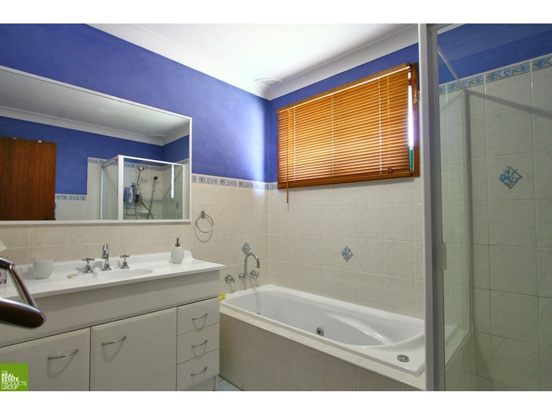 55 Cox Parade, Mount Warrigal NSW 2528