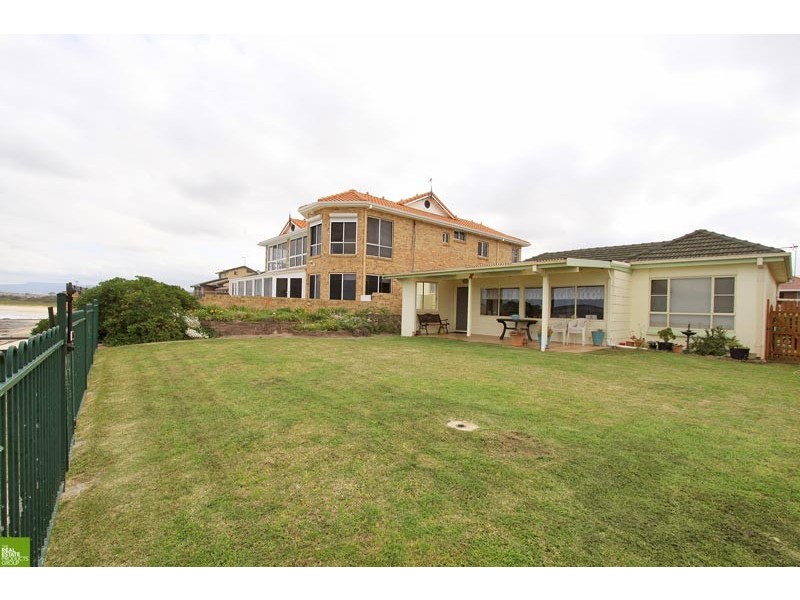 12 Shellcove Road, Barrack Point NSW 2528