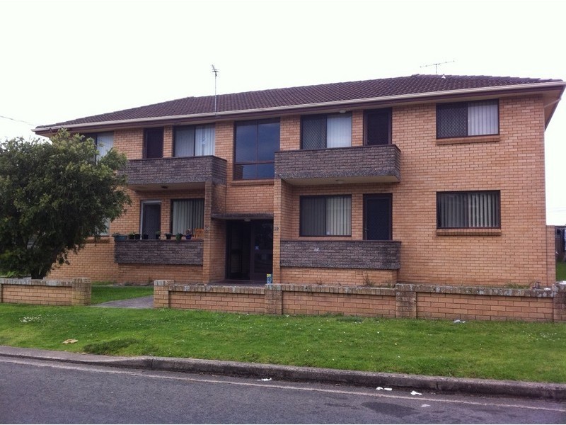 8/20-22 Lendine Street, Barrack Heights NSW 2528