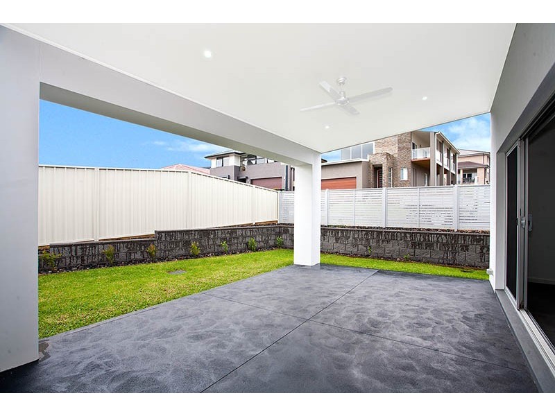 9 St Andrews Parkway, Shell Cove NSW 2529