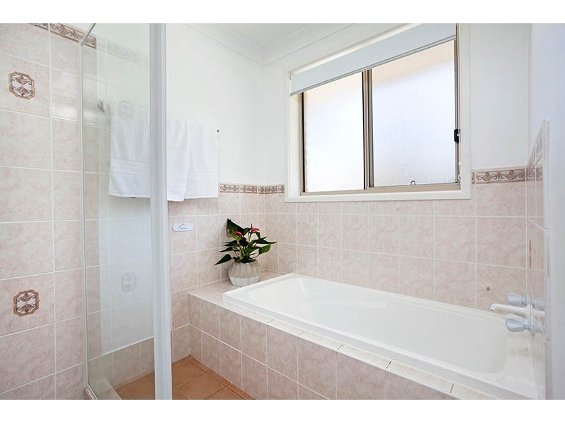 21 Narran Way, Flinders NSW 2529