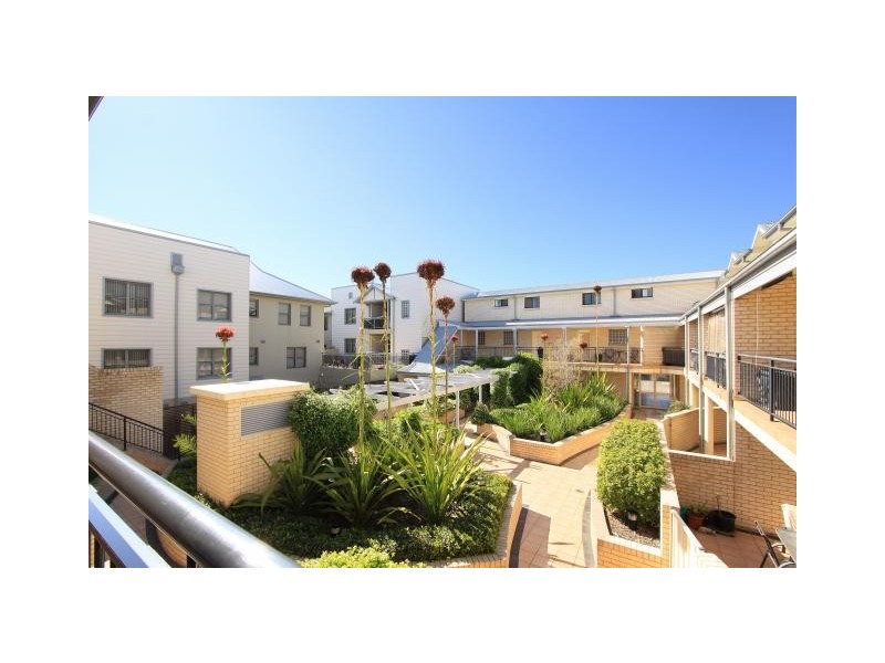 8/28 Addison Street, Shellharbour NSW 2529