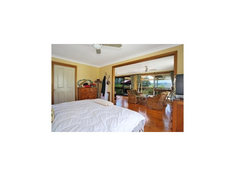 31 The Esplanade, Oak Flats NSW 2529